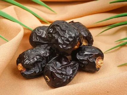 خرما مضافتی کارتونی با بسته بندی جذاب و منظم